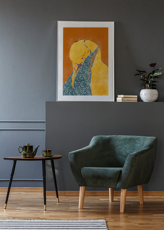 poster, illustration, två handmålade pingviner som kramas mot orange bakgrund, silver ram, vardagsrum,  Karin Lager.